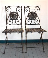 2 Vintage Folding Garden Patio Chairs