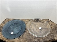 2 ANCHOR HOCKING PLATES 10" DIA.