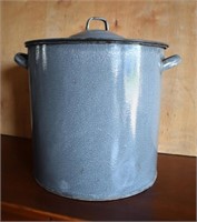 Nice Enameled Ware Cooking Pot w/ Cover