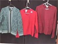 LL BEAN RED SWEATER SIZE MD, APPLESEEDS PETITES