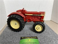 Scale Model Farm Toy 1206 Tractor