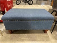 UPHOLSTERED NAILHEAD ACCENT STORAGE BENCH