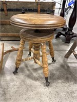 CLAW FOOT PIANO STOOL ON CASTERS