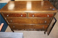 4 Drawer Dresser Queen Anne Legs, Vintage