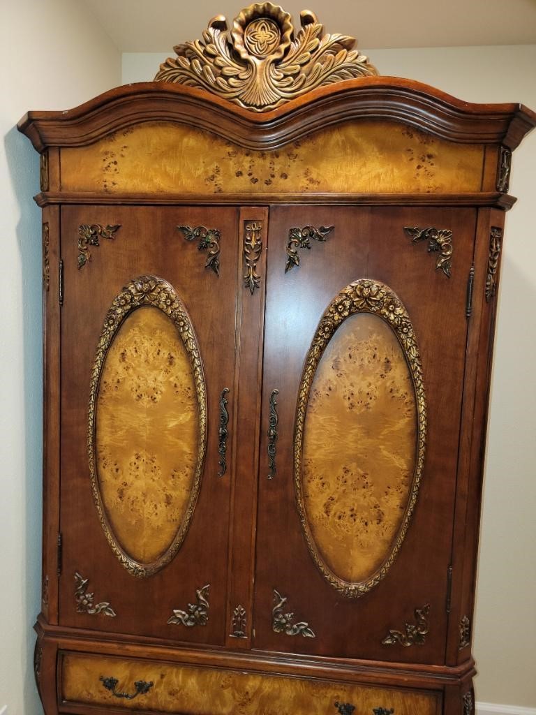 Mahoghany & Walnut  - Exquisite French Carved Bedroom Set