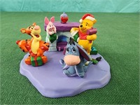 1999 HALLMARK Merry Miniatures Winnie-The-Pooh