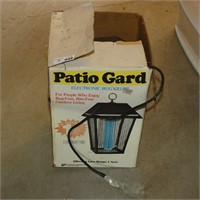 Patio Gard Electonic Bug Zapper / Light
