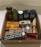 Box tray of vintage men’s toiletries includes a
