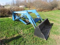 FORD 776A LOADER WITH BUCKET BRACKETS & VALVES