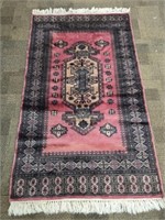 Beautiful Accent Rug