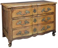 FRENCH LOUIS XV BLOCK FRONT WALNUT COMMODE, 18TH C