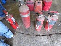 4 FIRE EXTINGUSHIERS