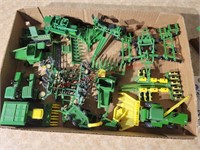 Ertl 1/64 SCale John Deere Tractors, Combines