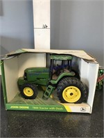 ERTL John Deere 7800 tractor w/duals
