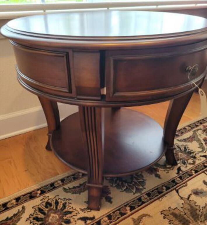 HOOKER FURNITURE ROUND END TABLE