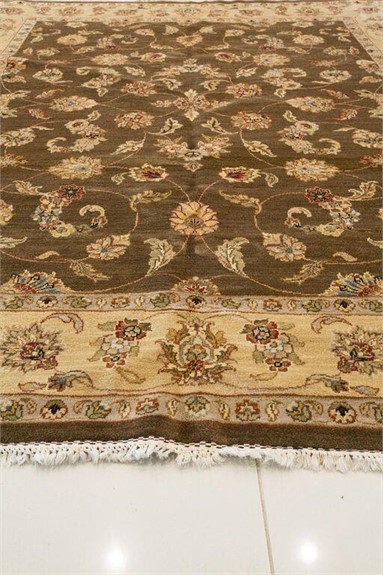 Unlimited Luxury Rug Auction 17