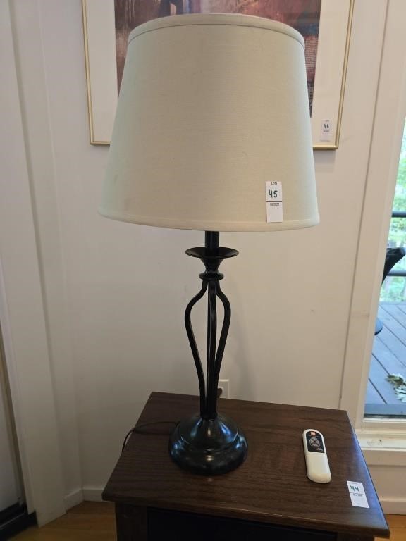 Metal table lamp 28"