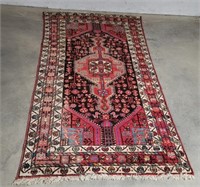 Oriental rug 47"80"