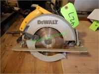 Dewalt DW358 7.25" Circular Saw