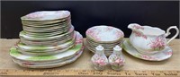 36 pieces Royal Albert Blossom Time (five 9.75"