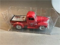 Liberty Classic Collectible 1947 IH Pickup Red