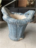 Concrete flower basket 15x13, concrete Mary 15x32