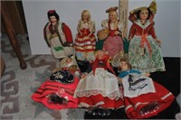 lot of 7 dolls