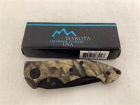 Dakota Outdoor Cutlery Camouflaged Knife