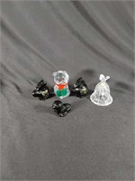 2 Oneida Black Crystal Glass Bunny Rabbit Figurine