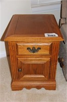 Broyhill wood end table