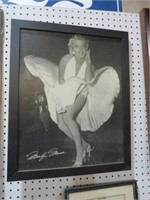 FRAMED MARILYN MONROE PICTURE