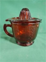 Amber Glass 2 Cup Measuring Cup & Juicer Lid