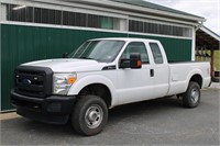 2013 Ford F250 XL Ext. Cab 4x4 8ft Bed