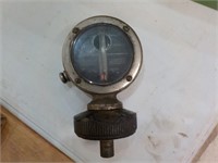 Vintage car thermostat