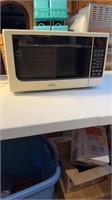 White rival microwave