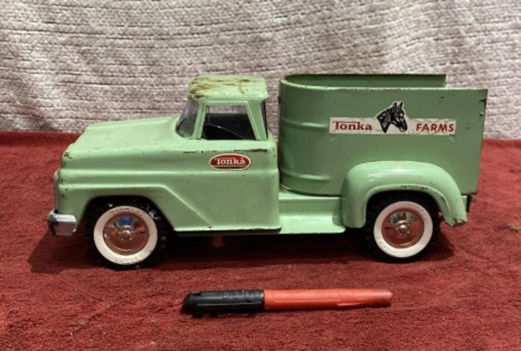 Vintage Tonka Farms Horse Truck