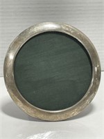 Round Sterling Silver photo frame. M-1911.