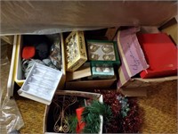 Christmas Lot - Ornaments & More