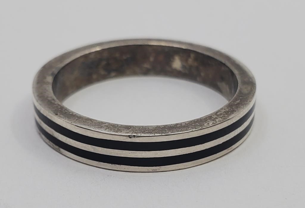 Vintage Sterling Silver Black Enamel Ring