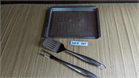 STAINLESS GRILLING TRAY AND WEBER GRILLING UTENSIL