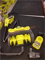 RYOBI 18V cordless 10" Snow shovel kit