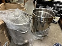 LOT OF CHAFING STOCK POTS
