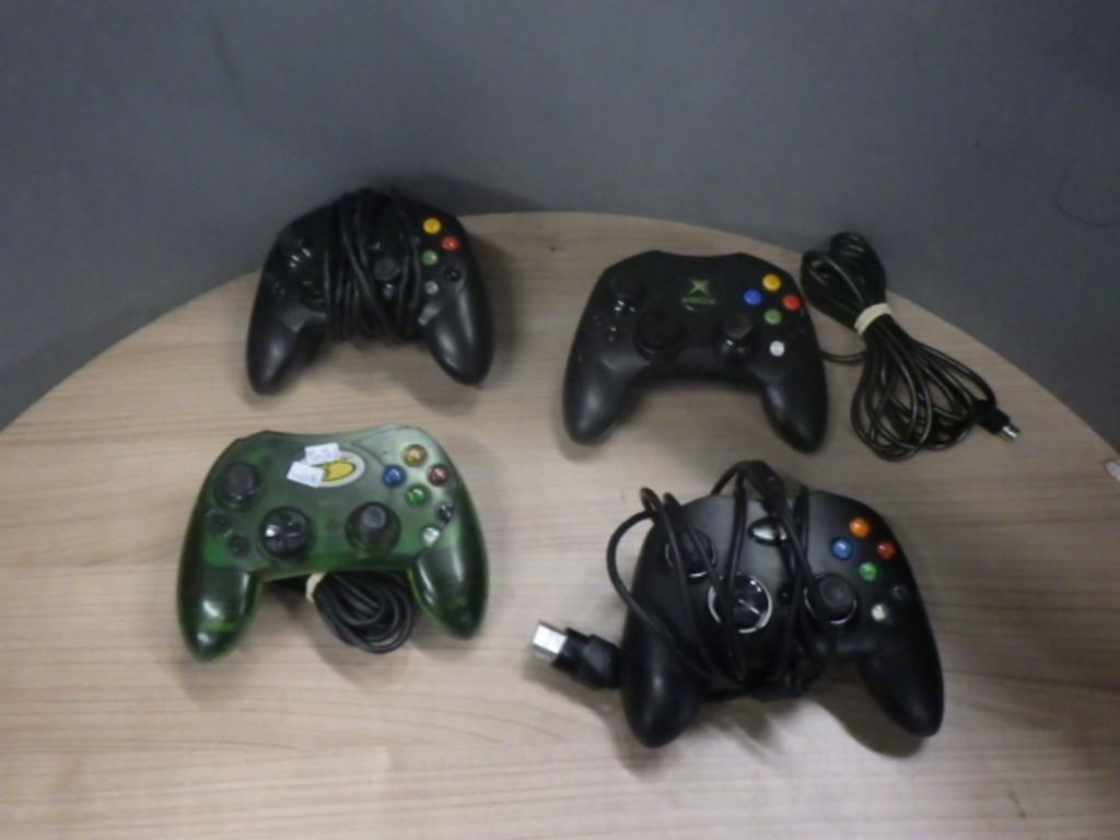 4 XBOX CONTROLLER