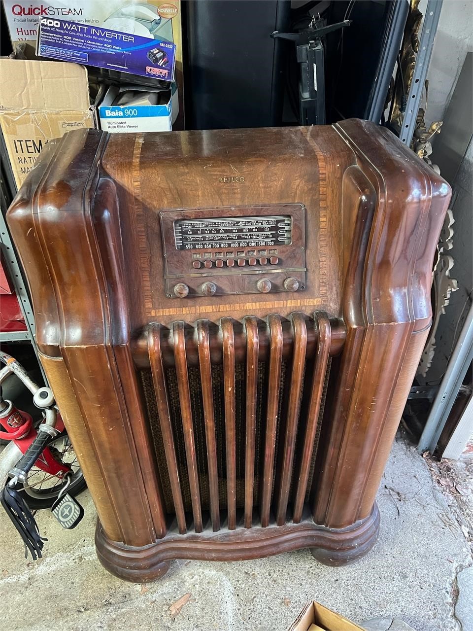 Vintage Philco stereo radio