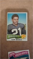 1975 Topps Football #524 Cliff Branch Rookie