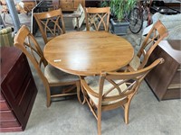 Clean Maple Dining Table & (6) Chairs.