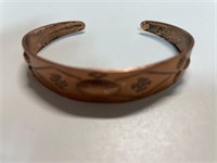 NATIVE AMERICAN SIGNED COPPER BELL COPPER CUFF