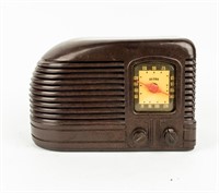 Vintage Globe Bakelite Tube Radio