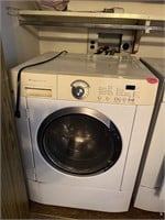 Frigidaire Front Load Washer (NEEDS PULL HANDLES)