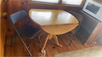 Drop Leaf Table w 2 fold up chairs